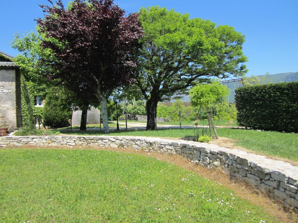Gite De Fontepaisse Saint-Jean-en-Royans Exterior photo